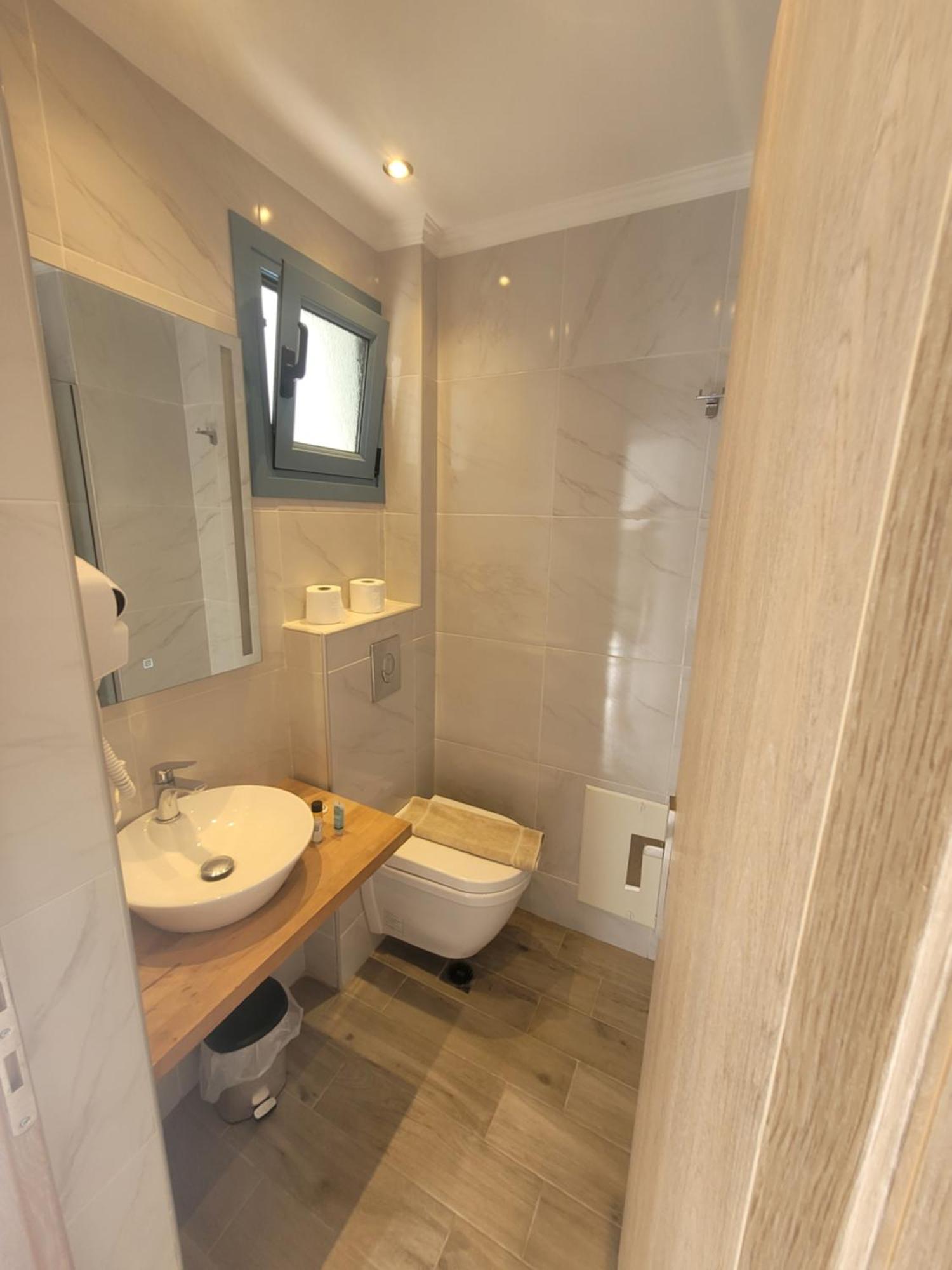 Aκrotiriresort Vasilikí Værelse billede