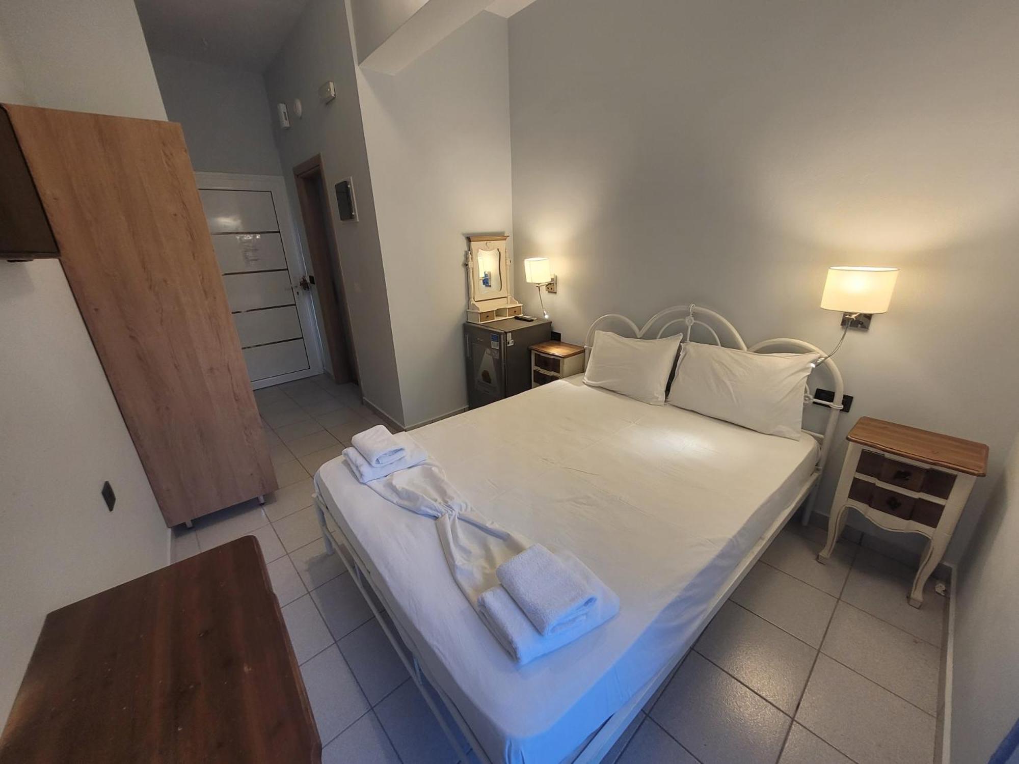 Aκrotiriresort Vasilikí Værelse billede